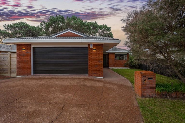 Photo of property in 2/65 Granville Drive, Massey, Auckland, 0614