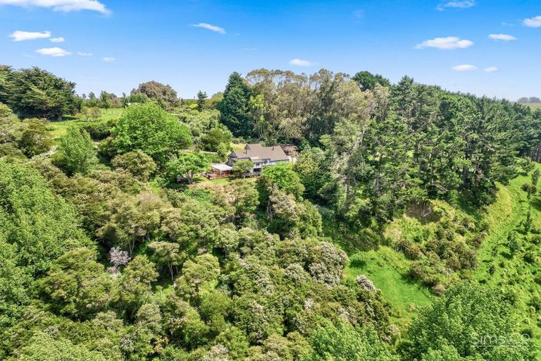Photo of property in 235 No 2 Line, Okoia, Whanganui, 4572