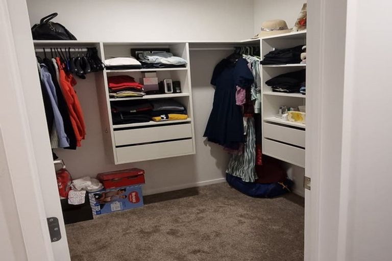 Photo of property in 19 Kaimai Avenue, Massey, Auckland, 0614