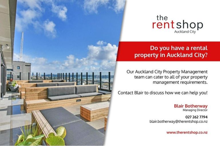 Photo of property in 1/1 Seaford Place, Murrays Bay, Auckland, 0630