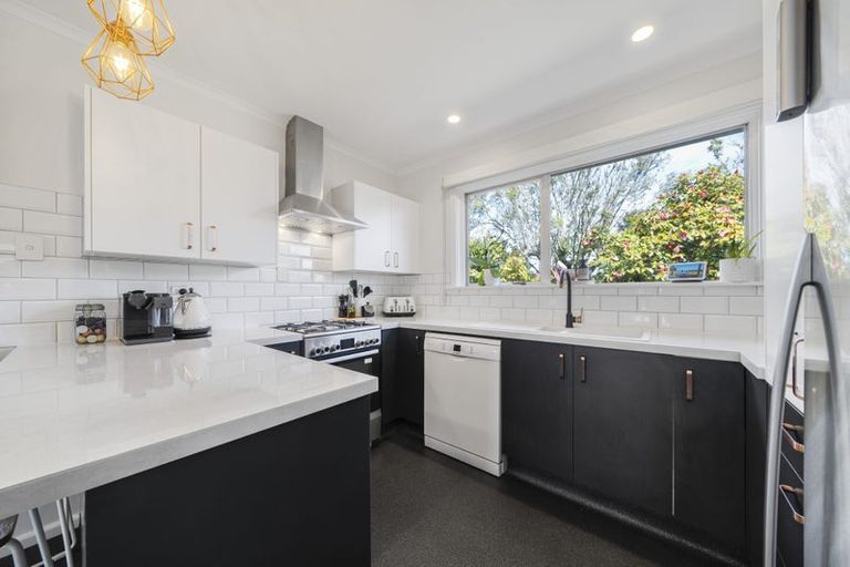 Photo of property in 10 Jocelyn Street, Casebrook, Christchurch, 8051