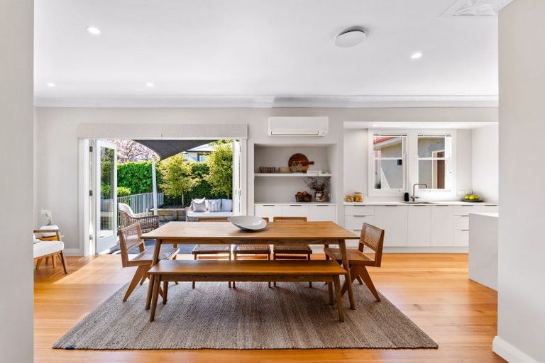 Photo of property in 11 Chambers Street, Havelock North, 4130