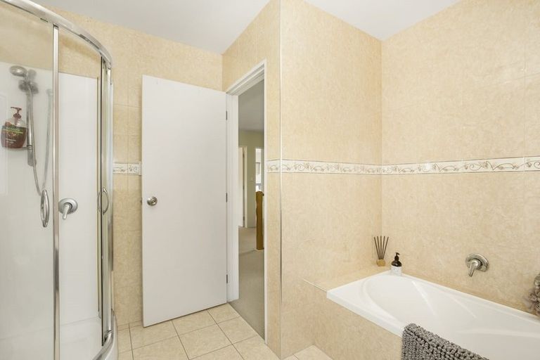 Photo of property in 21 Janway Avenue, Flat Bush, Auckland, 2016