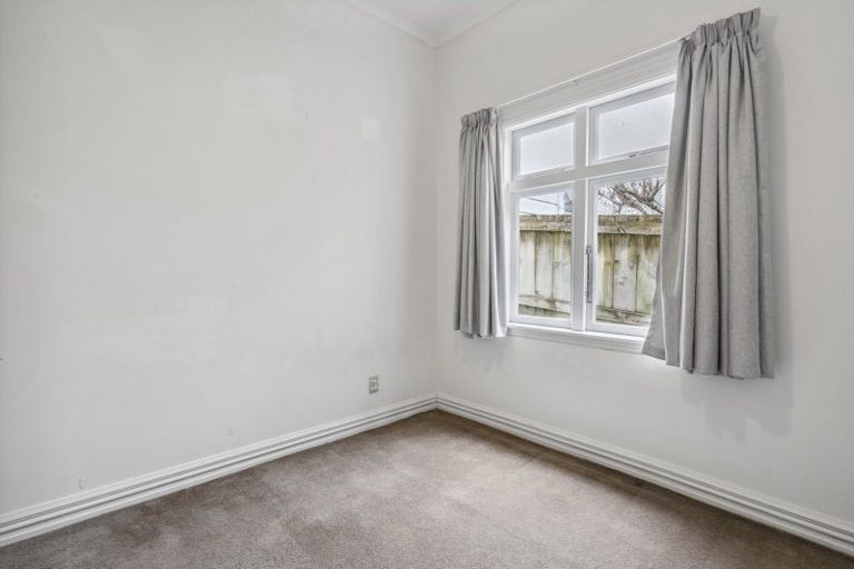 Photo of property in 24 Charlotte Avenue, Brooklyn, Wellington, 6021