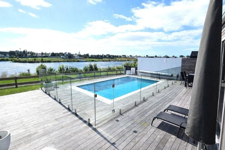 Photo of property in 218 Hamiora Street, Matarangi, 3592