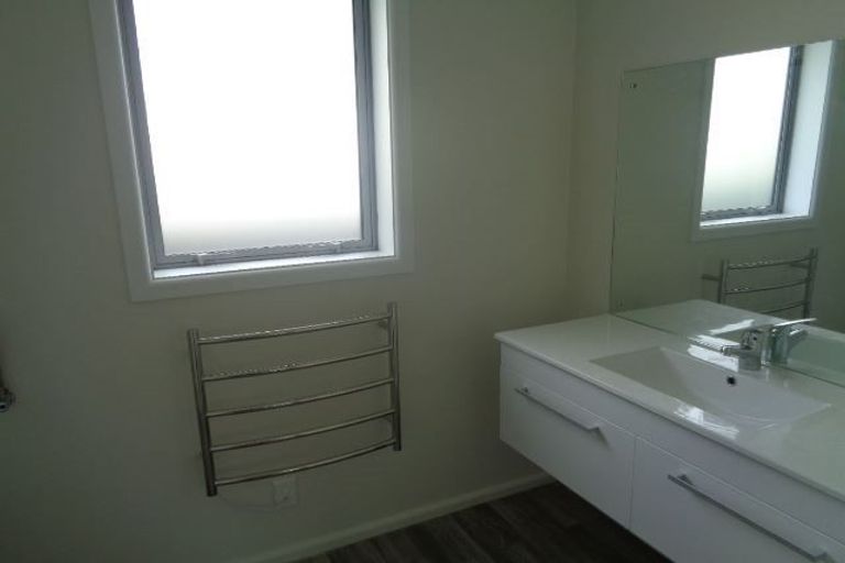 Photo of property in 1 Isleworth Road, Bishopdale, Christchurch, 8053
