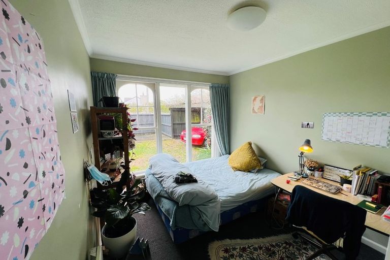 Photo of property in 17 Woodford Terrace, Ilam, Christchurch, 8053