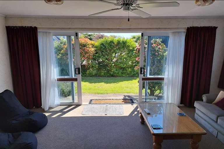 Photo of property in 67 Bluegum Road, Paraparaumu Beach, Paraparaumu, 5032