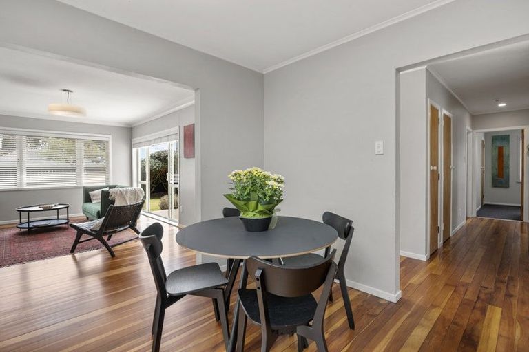 Photo of property in 1/50 Muir Avenue, Mangere Bridge, Auckland, 2022