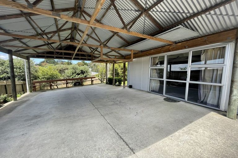 Photo of property in 459 Don Buck Road, Massey, Auckland, 0614