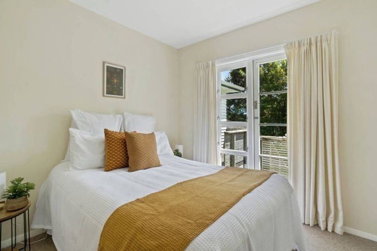 Photo of property in 546 Stokes Valley Road, Stokes Valley, Lower Hutt, 5019