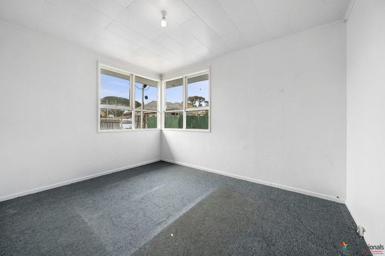 Photo of property in 531 Massey Road, Mangere, Auckland, 2022