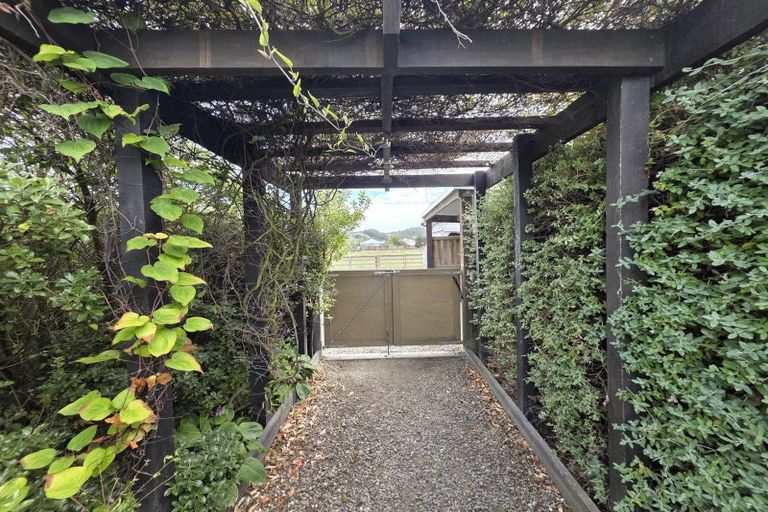 Photo of property in 2 Caen Street, Oamaru North, Oamaru, 9400