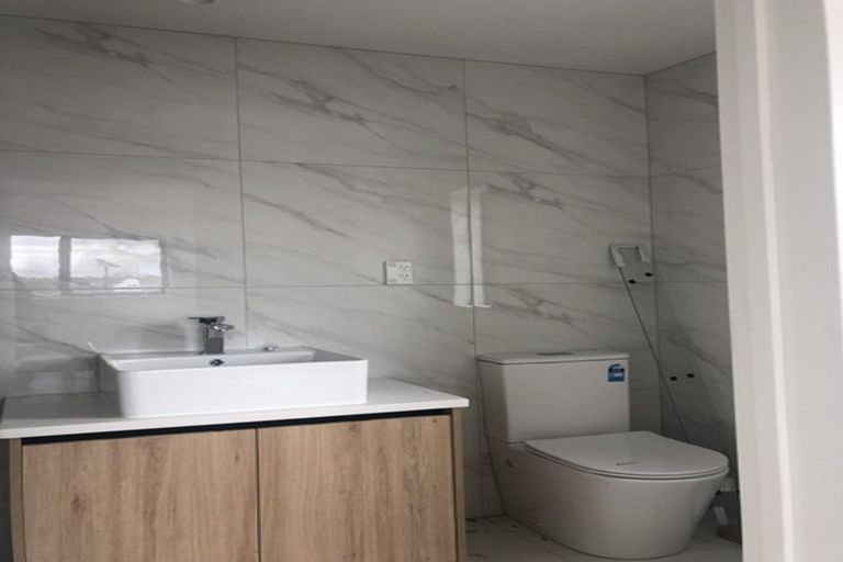 Photo of property in 141 Grove Road, Papakura, 2110