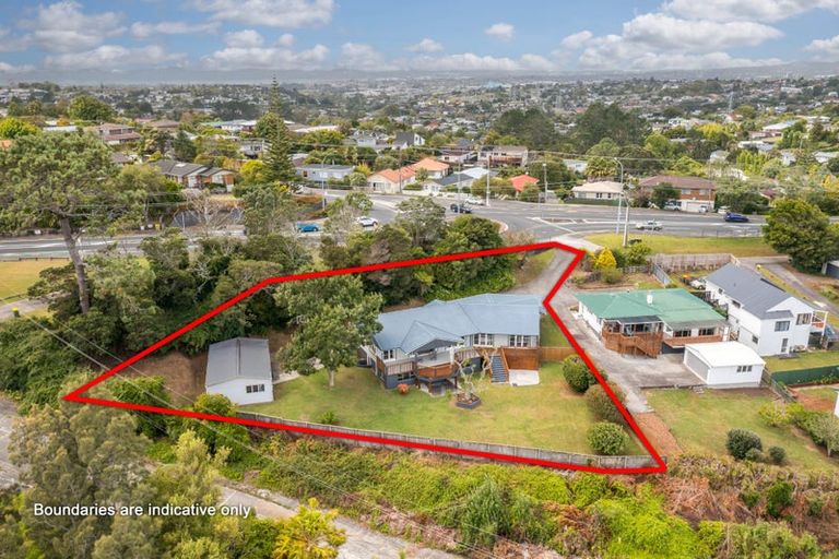 Photo of property in 456 Don Buck Road, Massey, Auckland, 0614