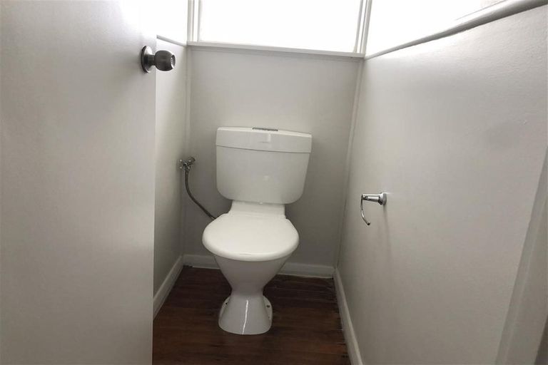 Photo of property in 468 Massey Road, Mangere East, Auckland, 2024