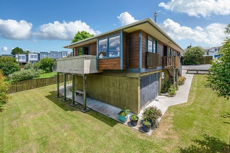 Photo of property in 96b Rosier Road, Glen Eden, Auckland, 0602