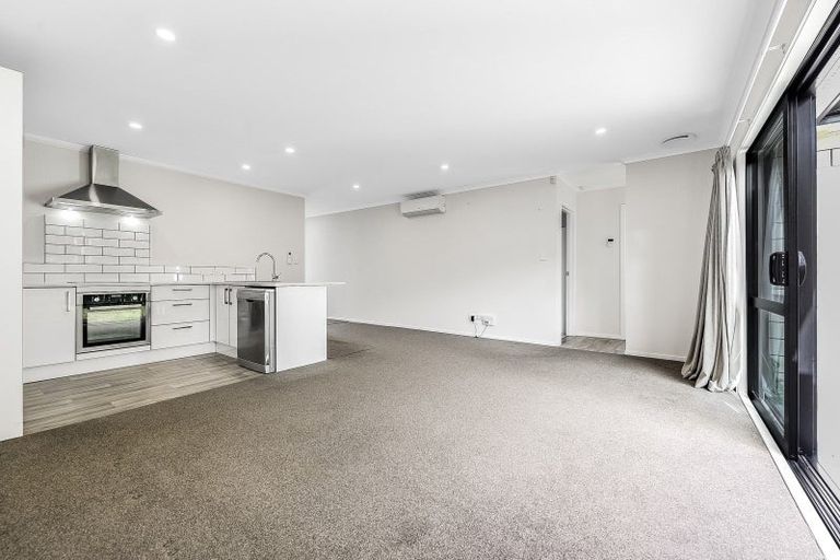 Photo of property in 17u1 Walter Street, Fairfield, Hamilton, 3214