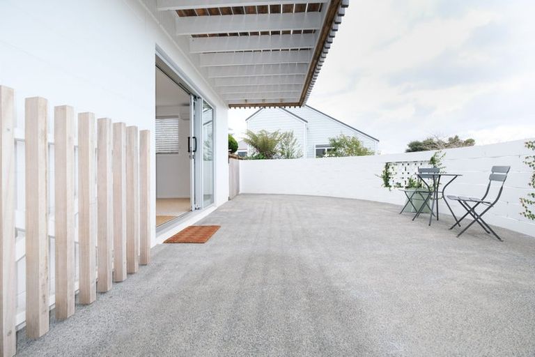 Photo of property in 13 Lynngate Place, Hillcrest, Auckland, 0627