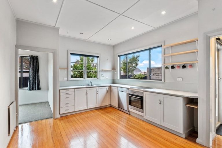 Photo of property in 56 Collins Street, Addington, Christchurch, 8024