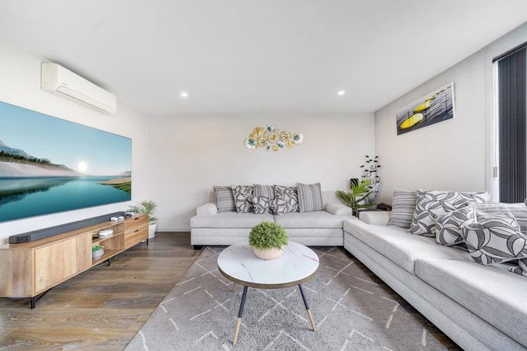 Photo of property in 1/1a Halsey Road, Manurewa, Auckland, 2102