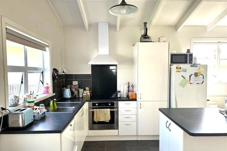 Photo of property in 7a Watson Drive, Paraparaumu Beach, Paraparaumu, 5032