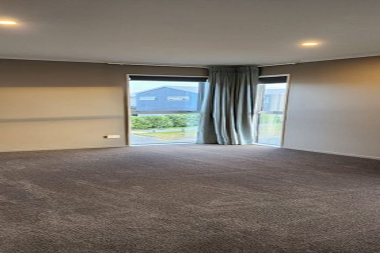 Photo of property in 12 William Dawson Crescent, Wigram, Christchurch, 8025