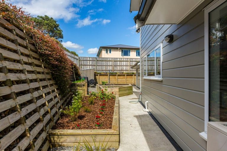 Photo of property in 23 The Layline, Whitby, Porirua, 5024