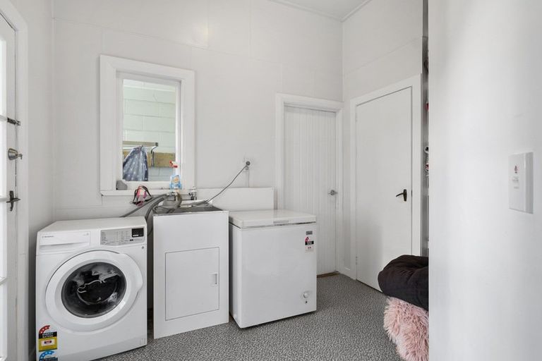 Photo of property in 63a Royal Crescent, Saint Kilda, Dunedin, 9012