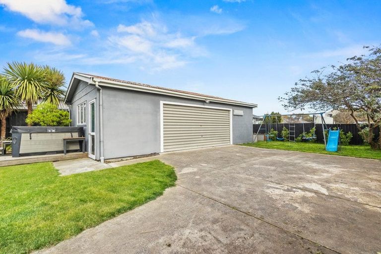 Photo of property in 156 Pine Avenue, South New Brighton, Christchurch, 8062