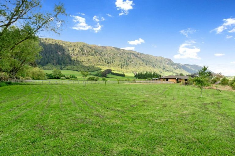 Photo of property in 245 Te Kopia Road, Waikite Valley, Rotorua, 3077