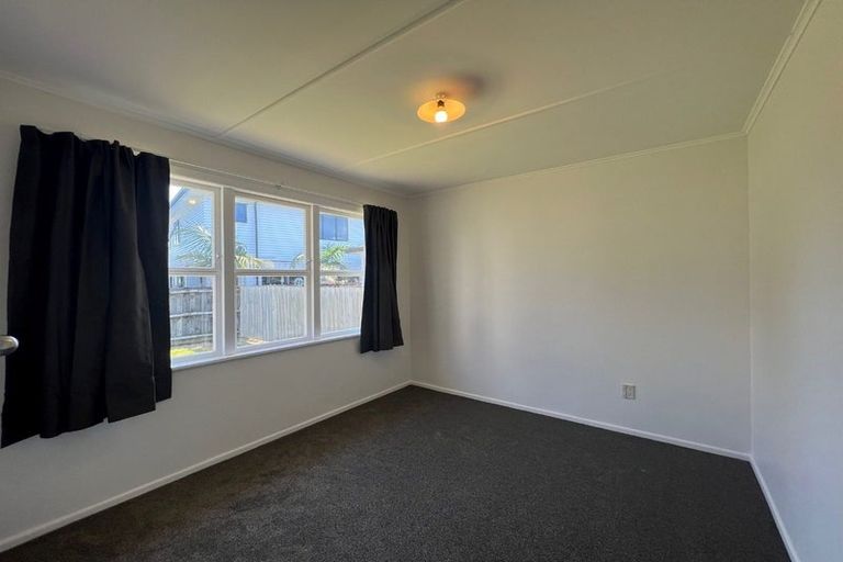 Photo of property in 21 Mcburney Place, Mangere East, Auckland, 2024
