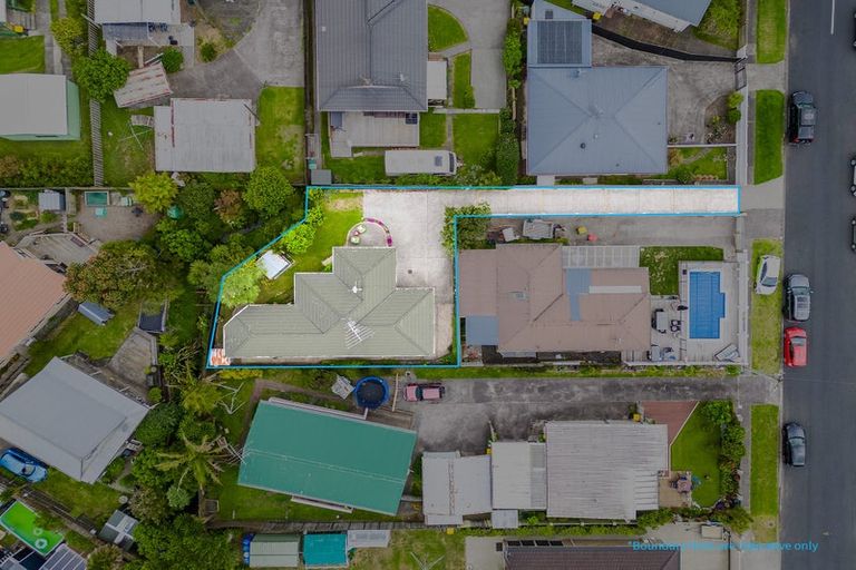 Photo of property in 32a Pine Road, Orewa, 0931
