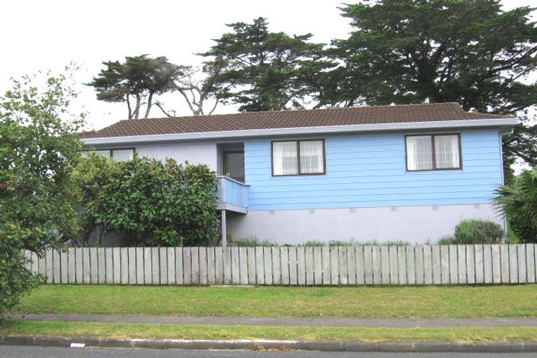 Photo of property in 2/81a Luanda Drive, Ranui, Auckland, 0612