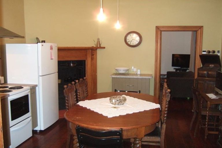 Photo of property in 80 Rolleston Street, Mount Cook, Wellington, 6021