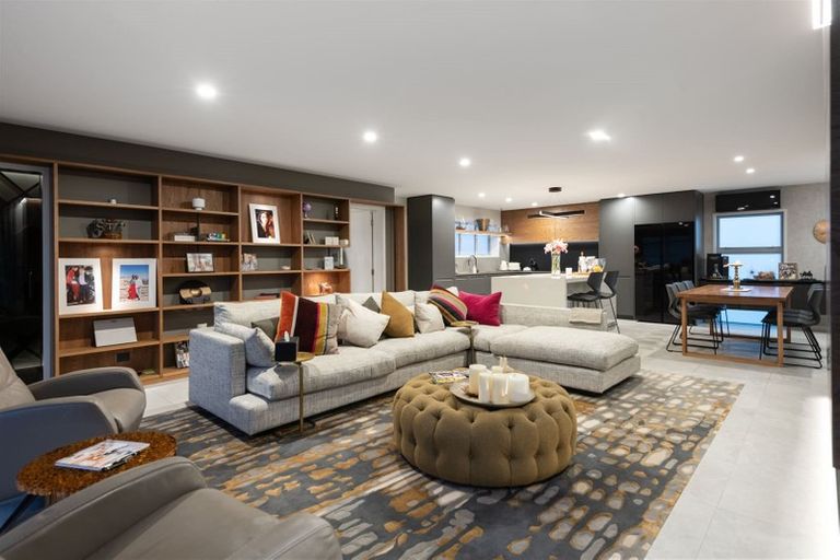Photo of property in 8b Oceanbeach Road, Mount Maunganui, 3116