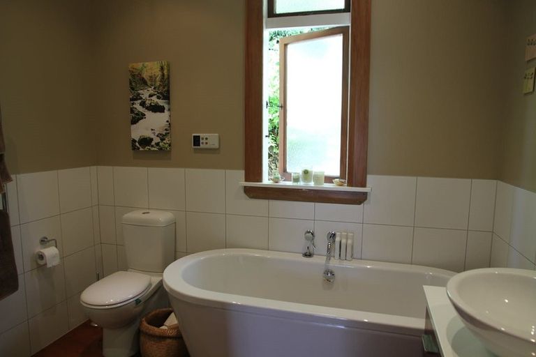 Photo of property in 1 Mairangi Road, Wadestown, Wellington, 6012