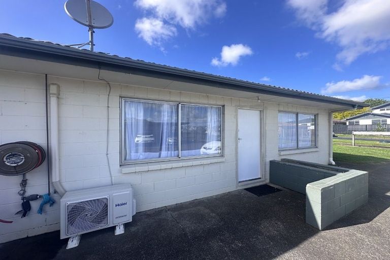 Photo of property in 8/84 Kenderdine Road, Papatoetoe, Auckland, 2025