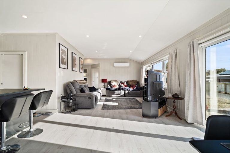 Photo of property in 18 Tiverton Street, Palmerston, 9430
