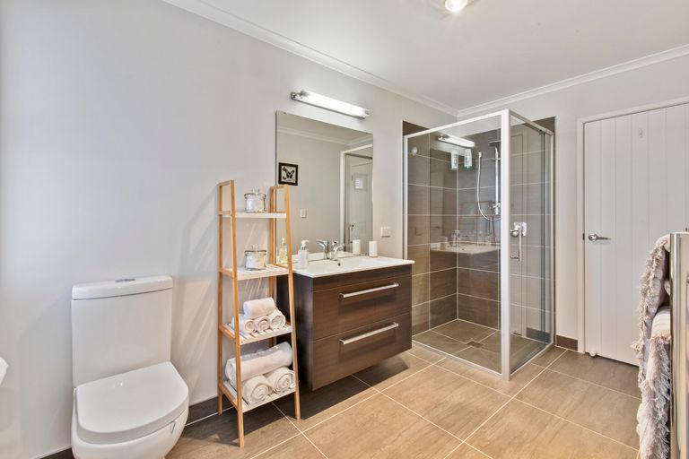 Photo of property in 3 Acqua Place, Karaka, Papakura, 2113