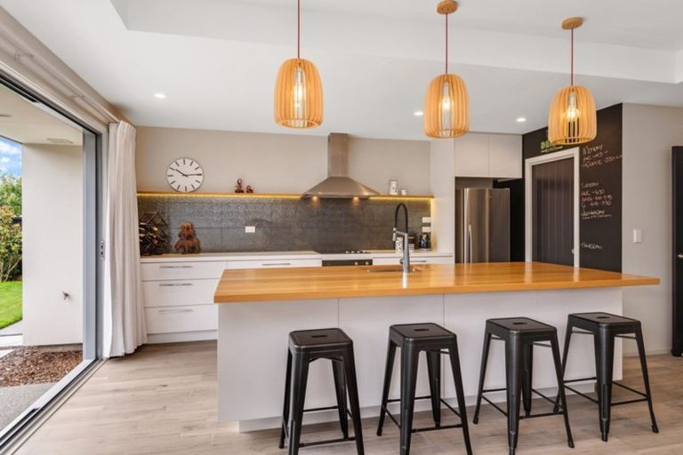 Photo of property in 2 Hida Place, Prebbleton, 7604