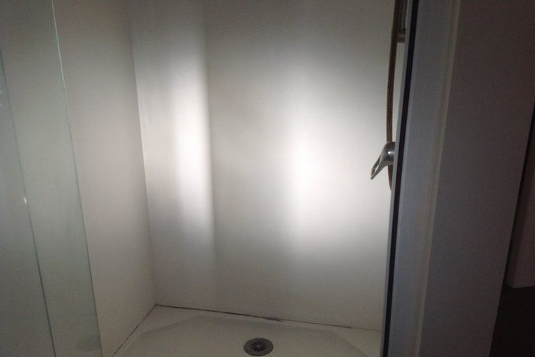 Photo of property in 49 Edgecombe Street, Newlands, Wellington, 6037