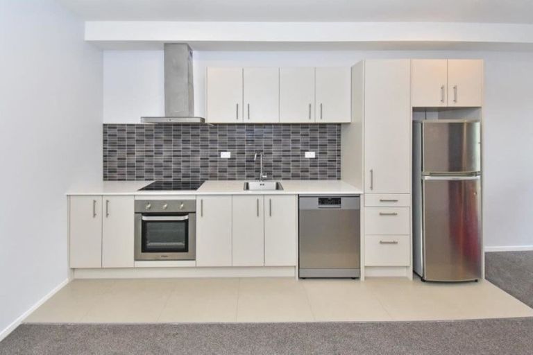 Photo of property in 37/11 Ray Small Drive, Papakura, 2110