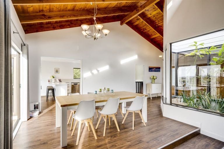 Photo of property in 55 Churchill Drive, Taradale, Napier, 4112