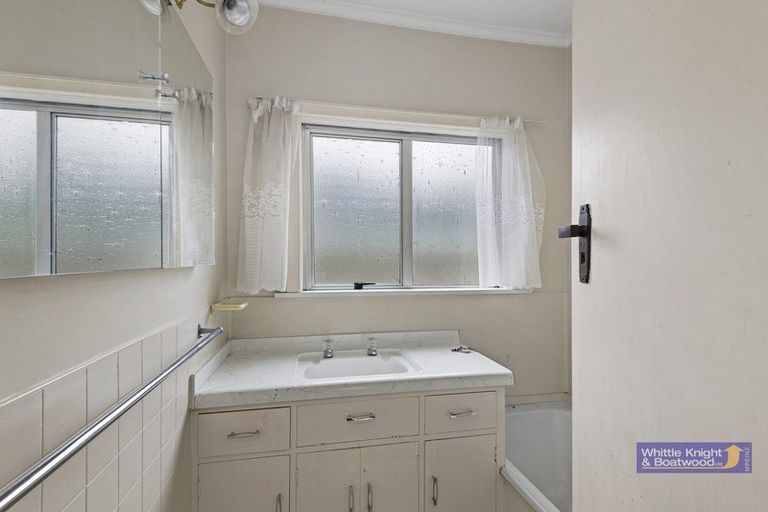 Photo of property in 21 Leistrella Road, Hoon Hay, Christchurch, 8025