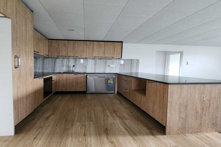 Photo of property in 37 Metcalfe Road, Ranui, Auckland, 0612