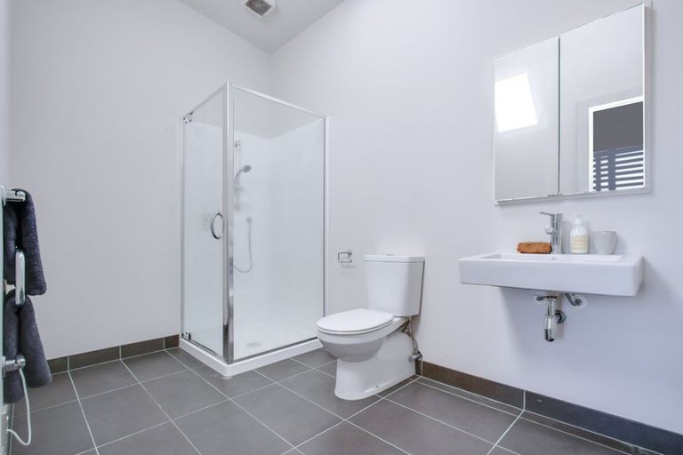 Photo of property in The Terraces, 29/9 Humber Street, Pandora, Napier, 4110