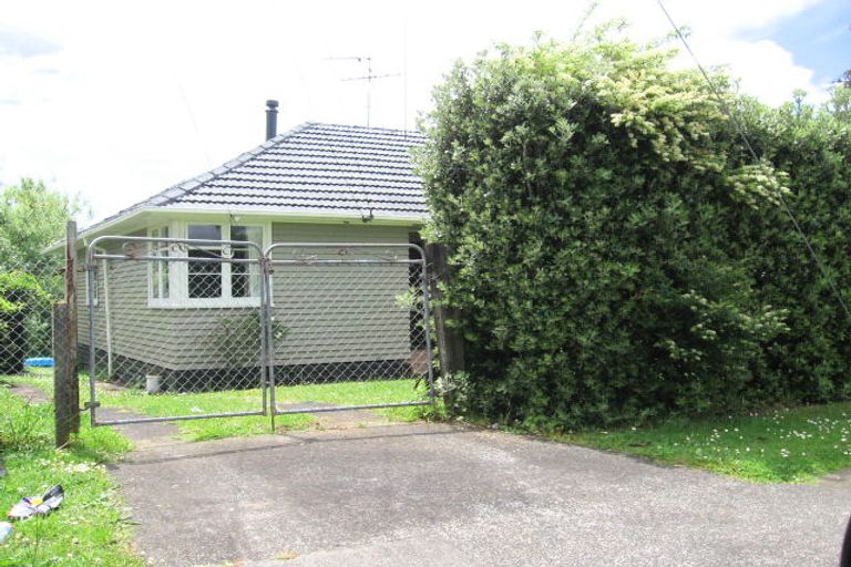 Photo of property in 6 Daphne Road, Papatoetoe, Auckland, 2025