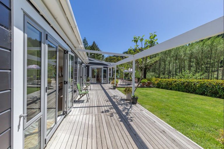 Photo of property in 803 Gladstone Road, Levin, 5571