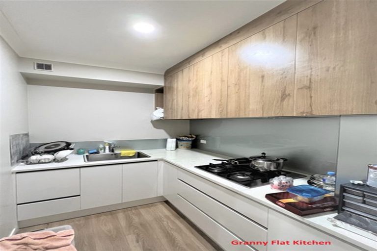 Photo of property in 17 Golden Avenue, Flat Bush, Auckland, 2019